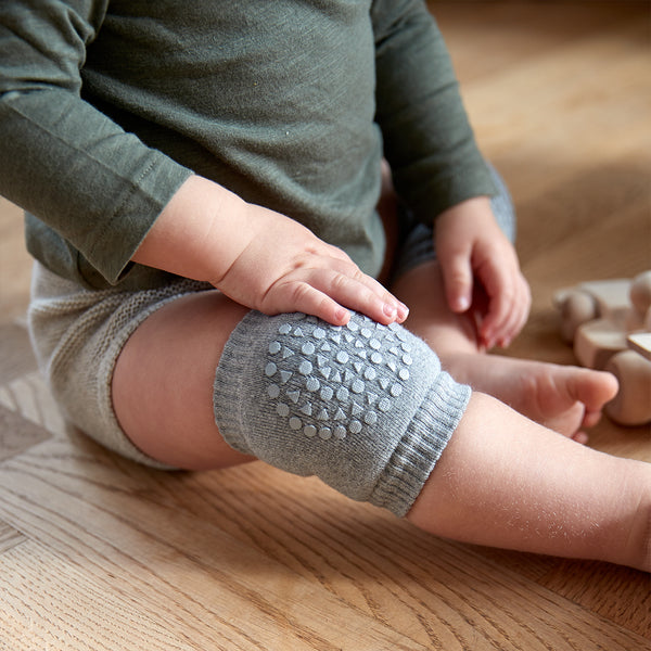 13 Best Baby Knee Pads to Help Them Get Crawling  LoveToKnow